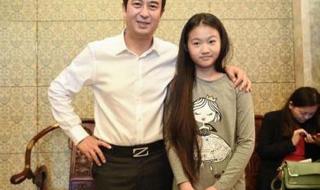 张嘉译和他老婆主演的电视剧 张嘉译老婆叫什么名